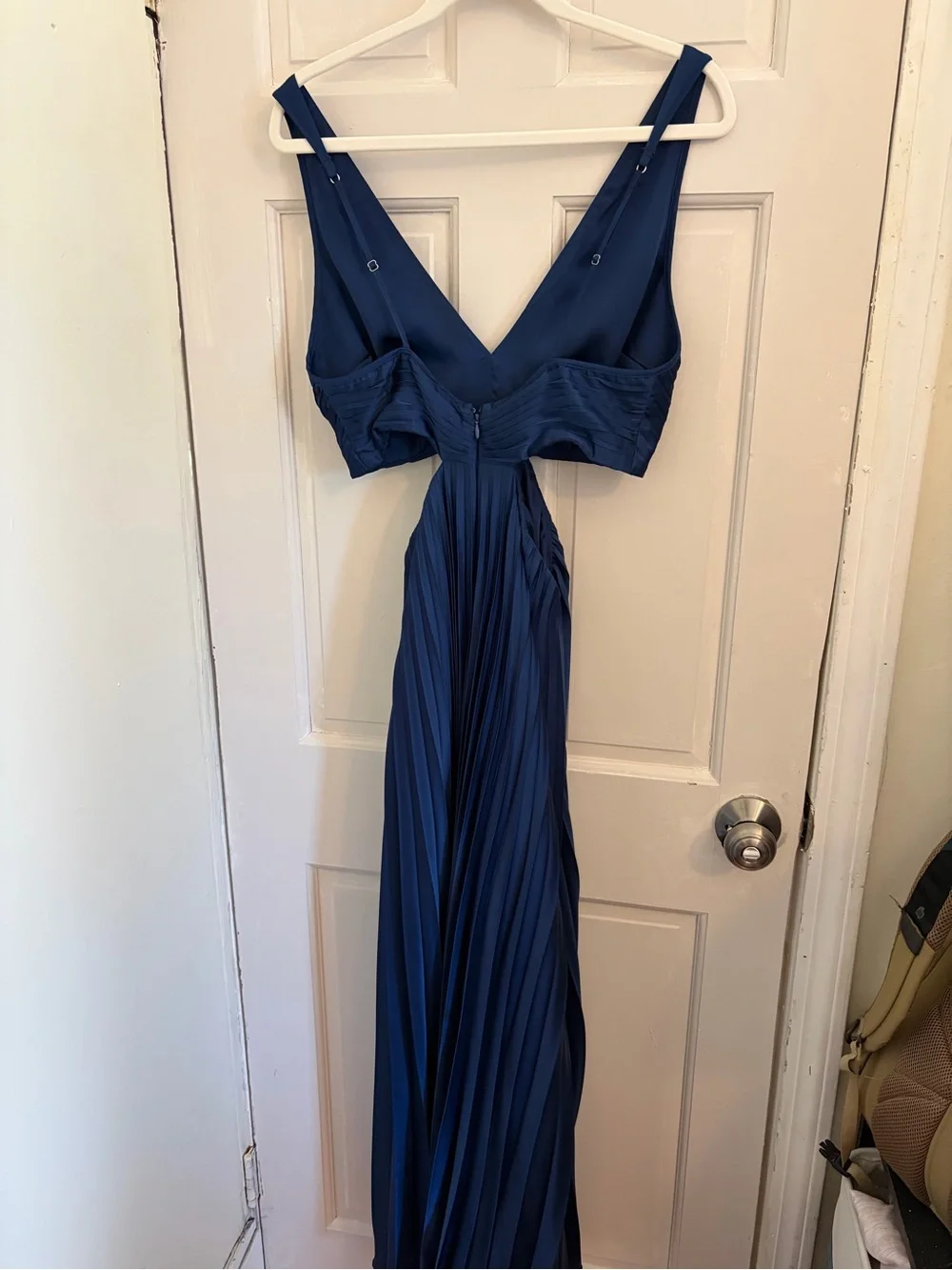 Abercrombie & Fitch Giselle Satin Pleated Maxi Dress Navy Size MT wedding guest